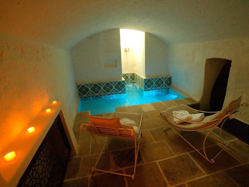 Bed and Breakfast Don Totu - Dimora Storica San Cassiano  Экстерьер фото