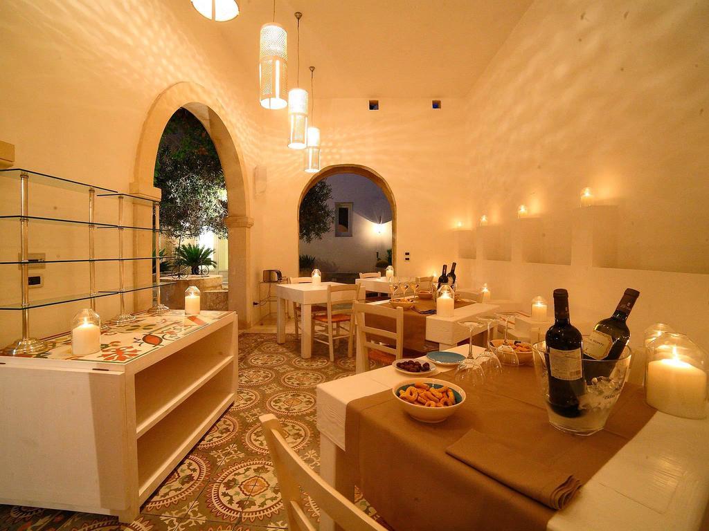 Bed and Breakfast Don Totu - Dimora Storica San Cassiano  Экстерьер фото